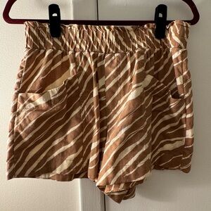 A New Day Tan Print Shorts Size Small